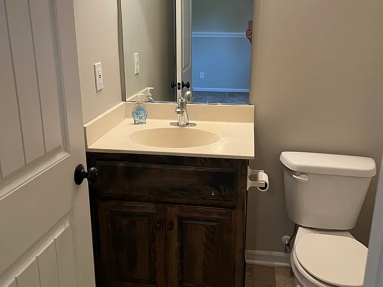947 N Cypress Cir — Photo 23