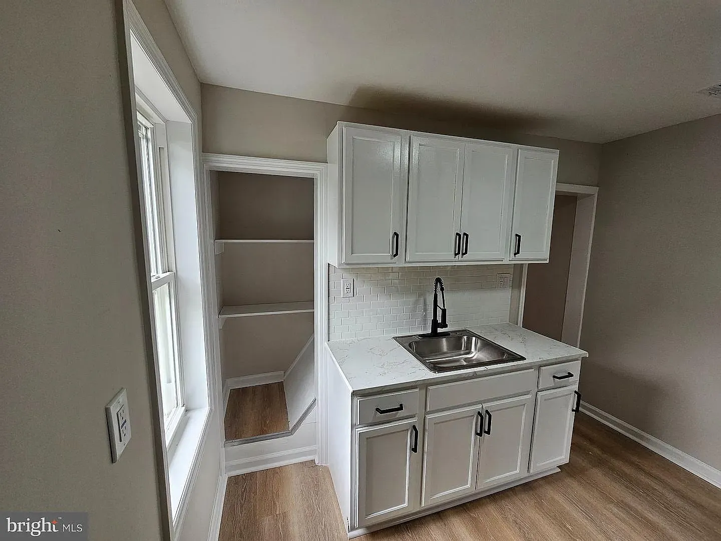 3 bed, $2,200 — Photo 3