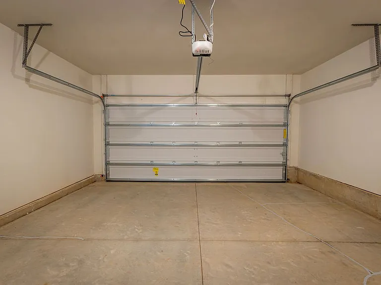 4160 Steel Way — Photo 13