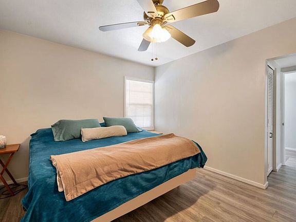 5th image of 6008 Dunrobin Ave