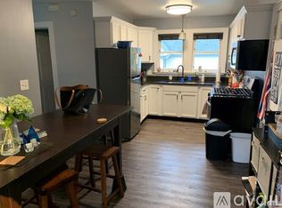 2727 S Shore Dr #2727A, Milwaukee, WI 53207