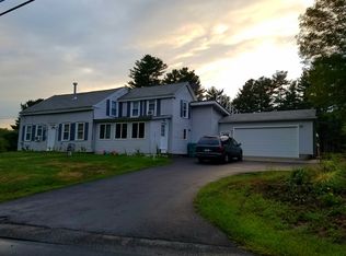 33 Grove St, Upton, MA 01568