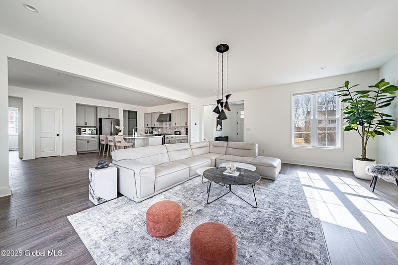 4th image of 26 Wexford Drive