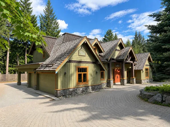 3012 Alpine Cres, Whistler, BC V8E 0B8