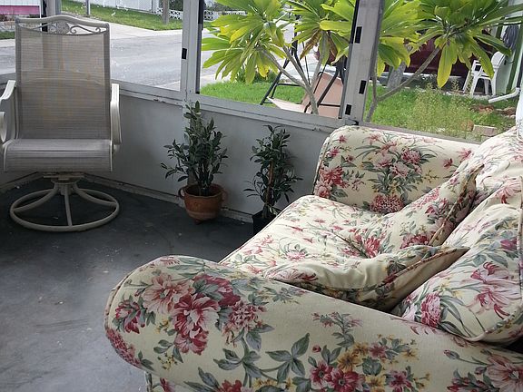 Screened Family Room