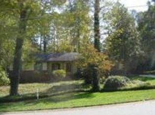 3352 Crossing Dr, Snellville, GA