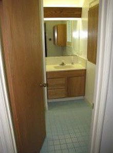 4th image of 725 Almond Ave