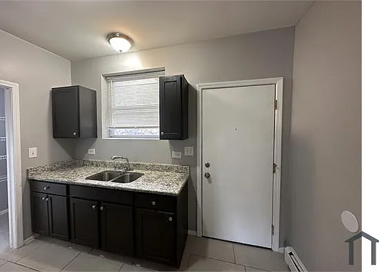7954 S Laflin St — Photo 10