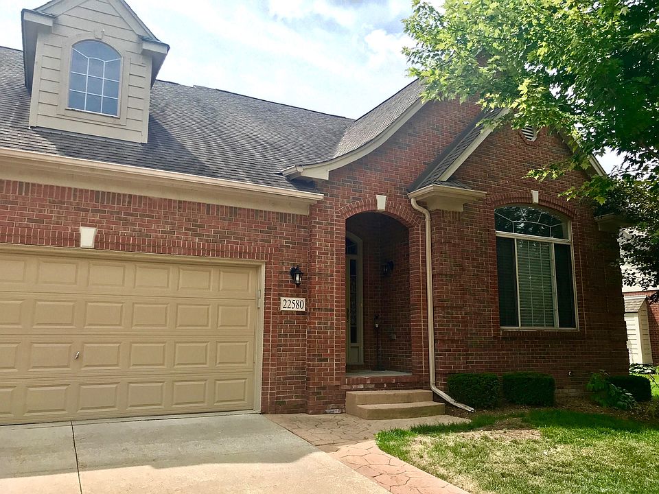 1st image of 22580 Pigeon River Dr