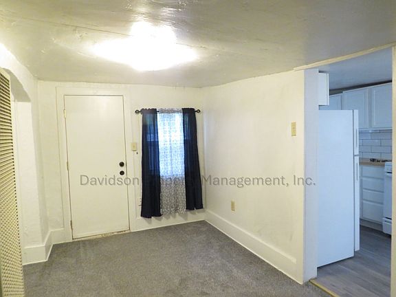 4th image of 1212 1/2 McArthur Ave