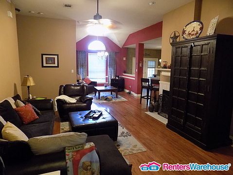 4th image of 1705 Todd Ln