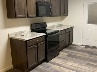 15 Chester Rd, Hannibal, MO 63401