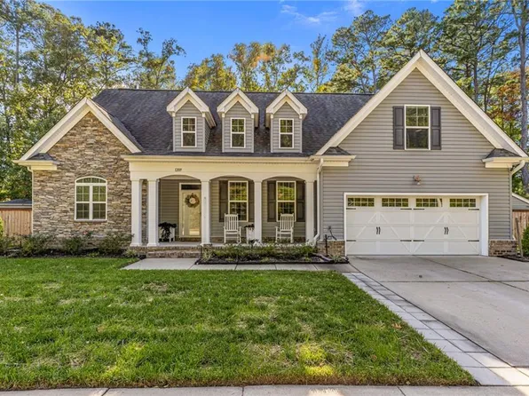 1209 Bingham Arch, Chesapeake, VA 23320