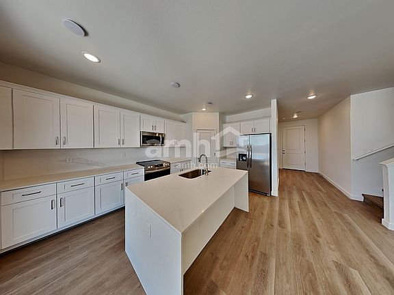 3rd image of 18491 W Cottontail Ln