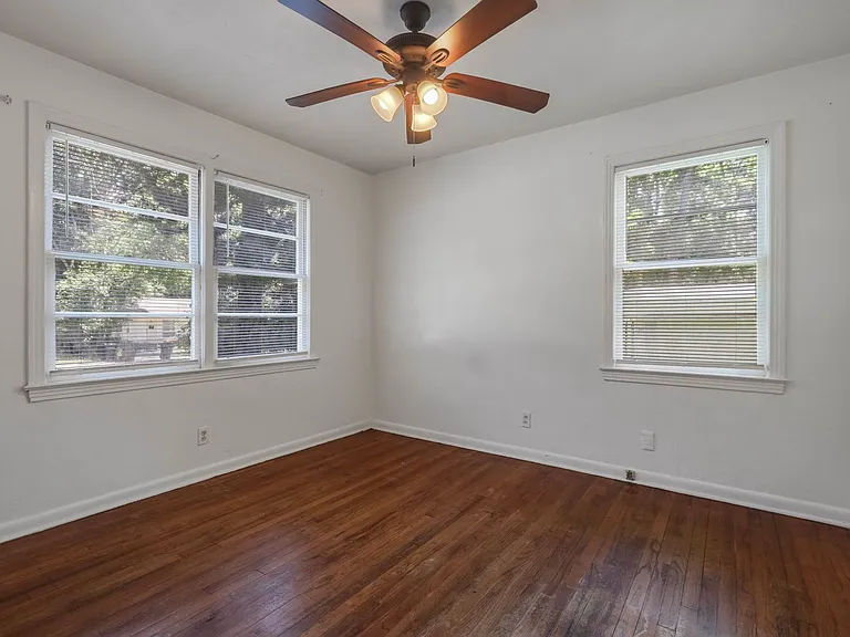 1621 Mayhew St — Photo 37