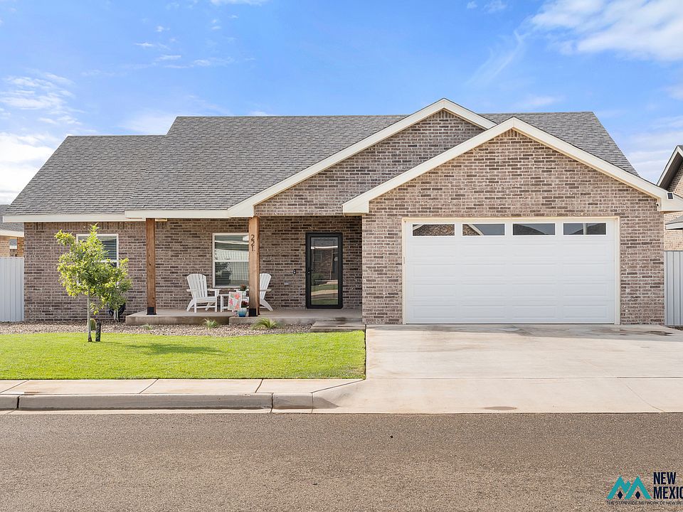1st image of 221 Abbey Rd