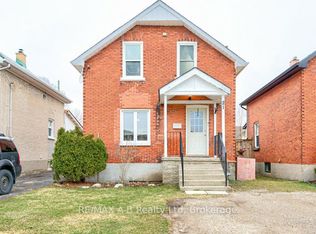 21 College St, Stratford, ON N5A4R4