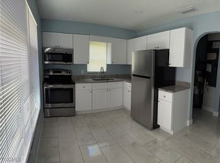 1171 Laurel Dr, North Fort Myers, FL 33917