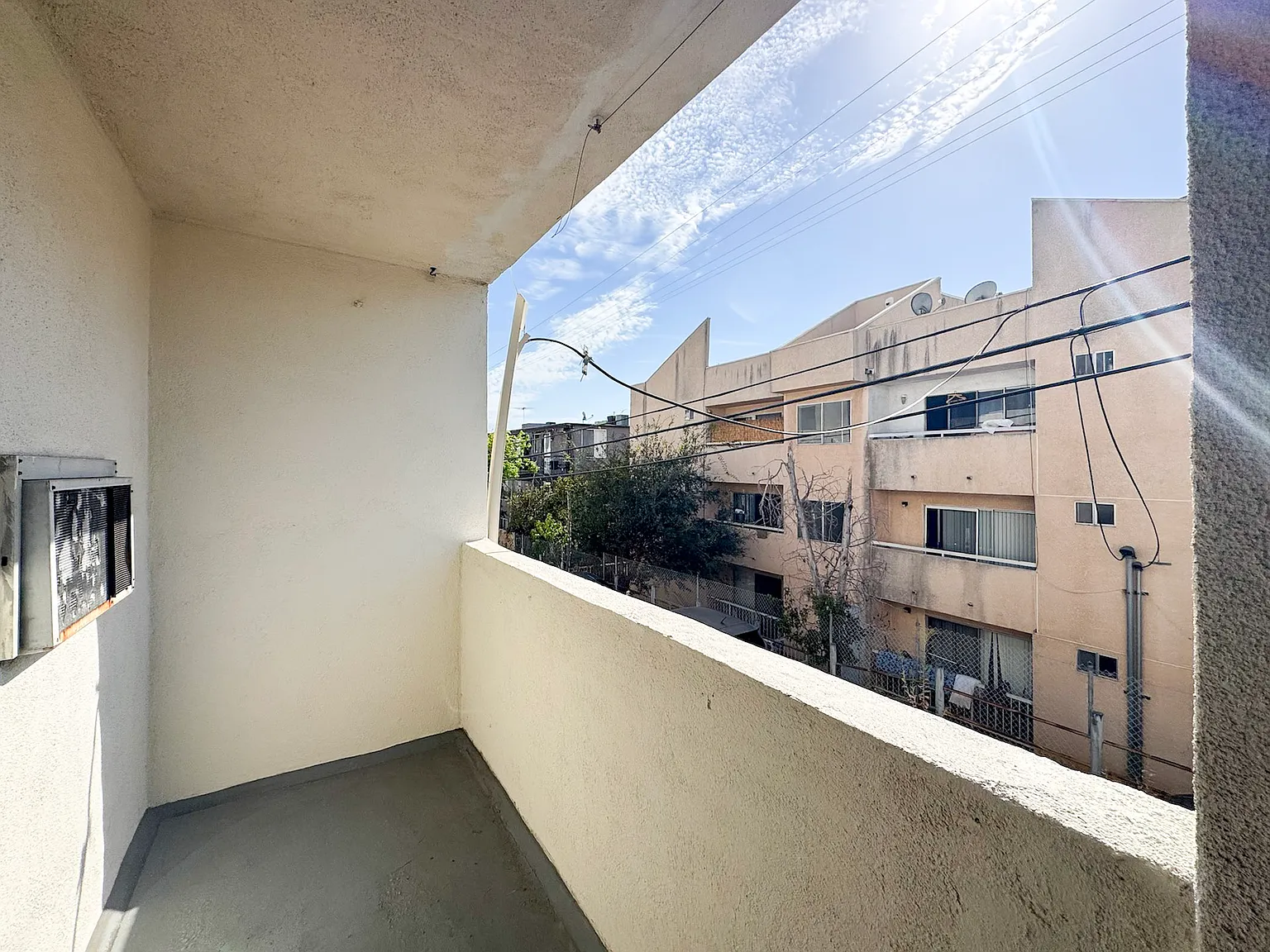 1 bed, 570 sqft, $1,795 — Photo 2