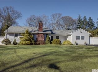 2755 Westview Dr, Mattituck, NY 11952