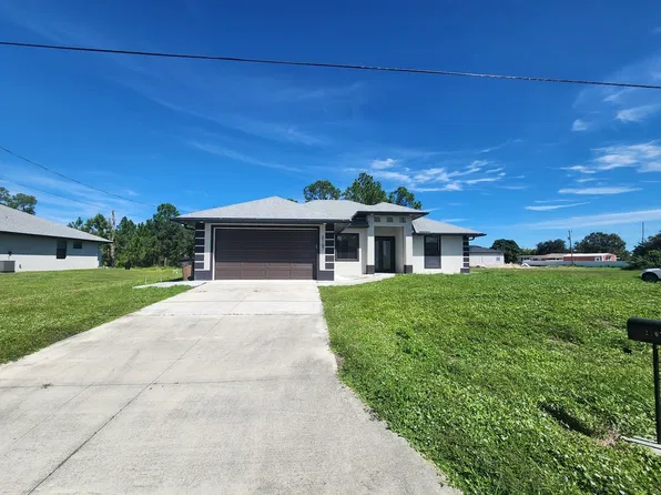 2107 E 10th St, Lehigh Acres, FL 33936