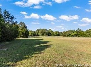 1 Bayshore Dr, Sand Springs, OK 74063