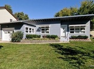 32923 N Rolling Hills Rd, Grayslake, IL 60030