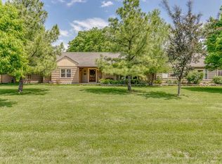 4 E Sequoia Dr, Wichita, KS 67206