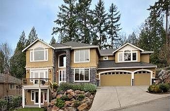 2nd image of 19635 NE 33rd Pl