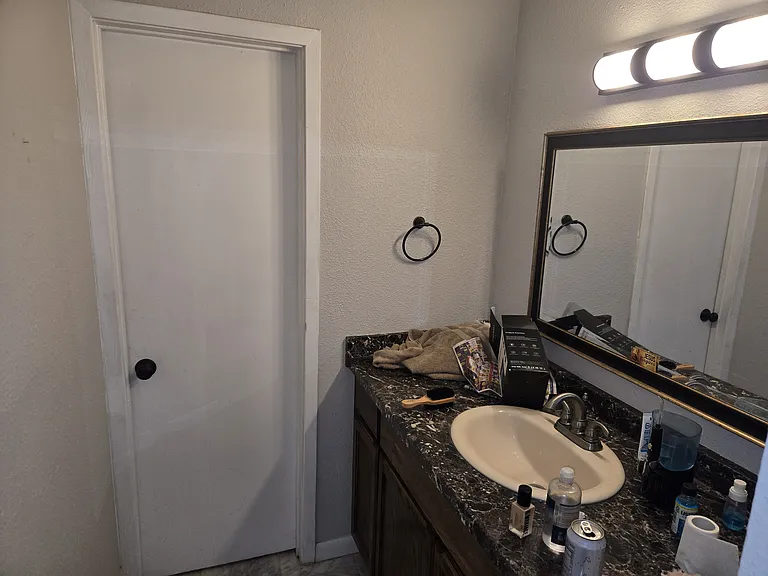 2018 W Rundberg Ln #11A — Photo 6