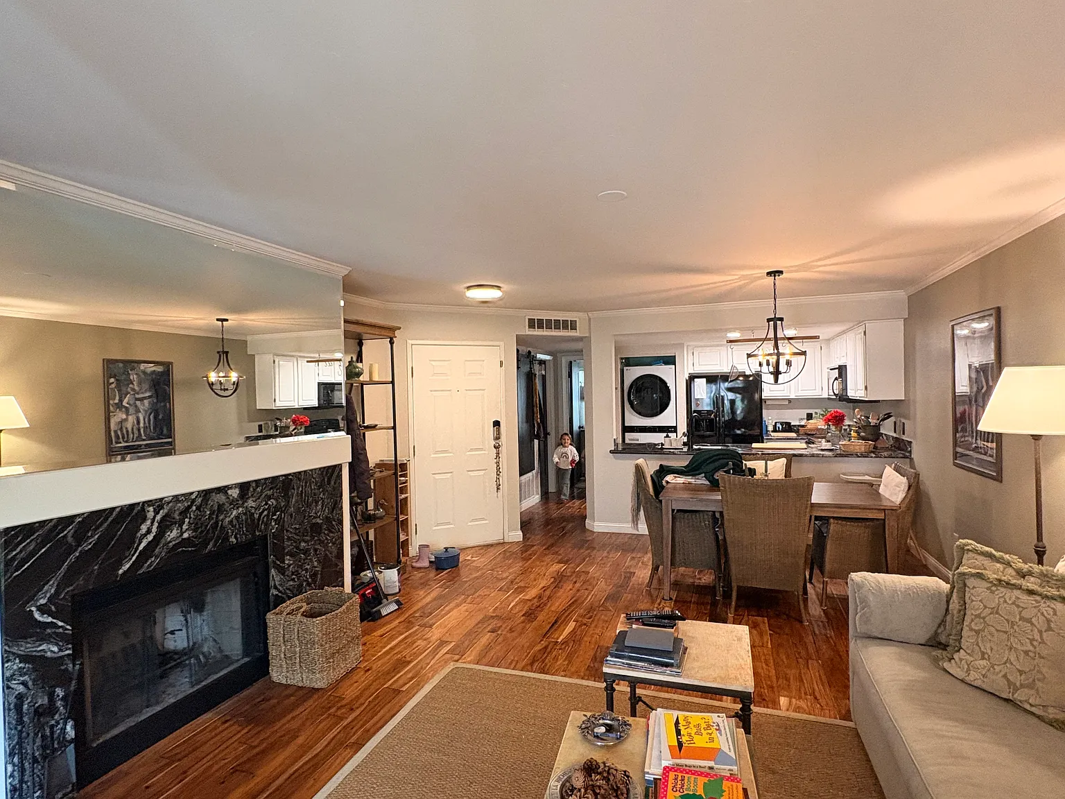 1 bed, 779 sqft, $1,700 — Photo 4