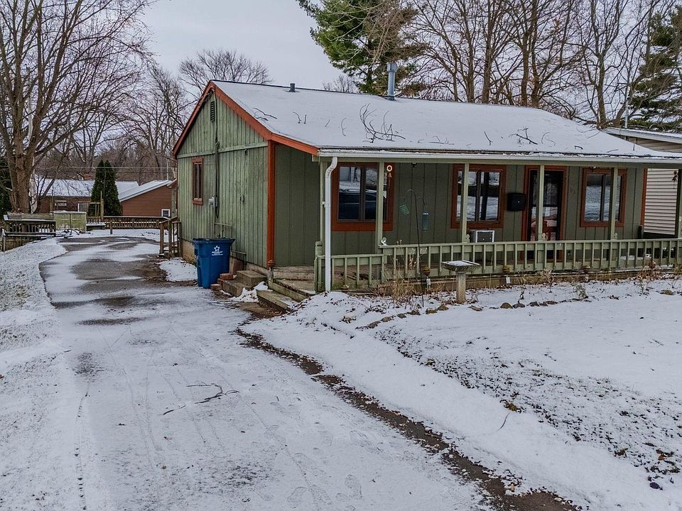 1st image of 93 E Sheridan Dr
