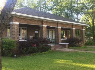 415 Louisville St, Starkville, MS 39759