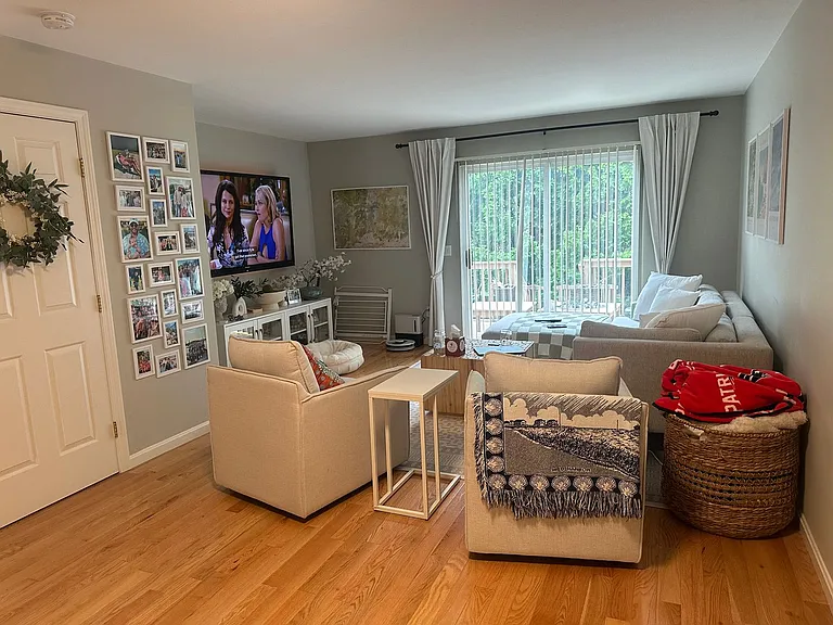 222 Fairway Dr — Photo 4