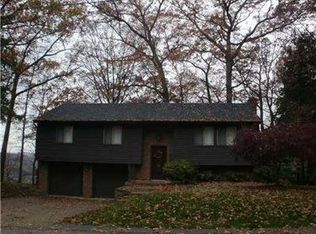 660 Blue Ridge Rd, Pittsburgh, PA 15239