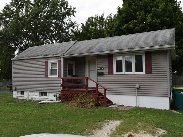 1564 Harrison St, Galesburg, IL 61401