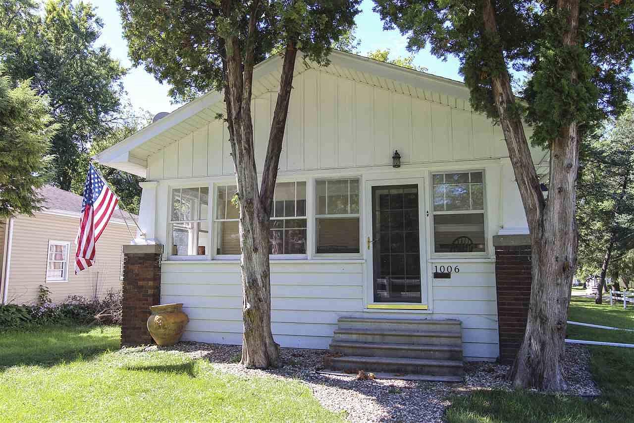 1006 Hammond Ave, Waterloo, IA 50702 Zillow