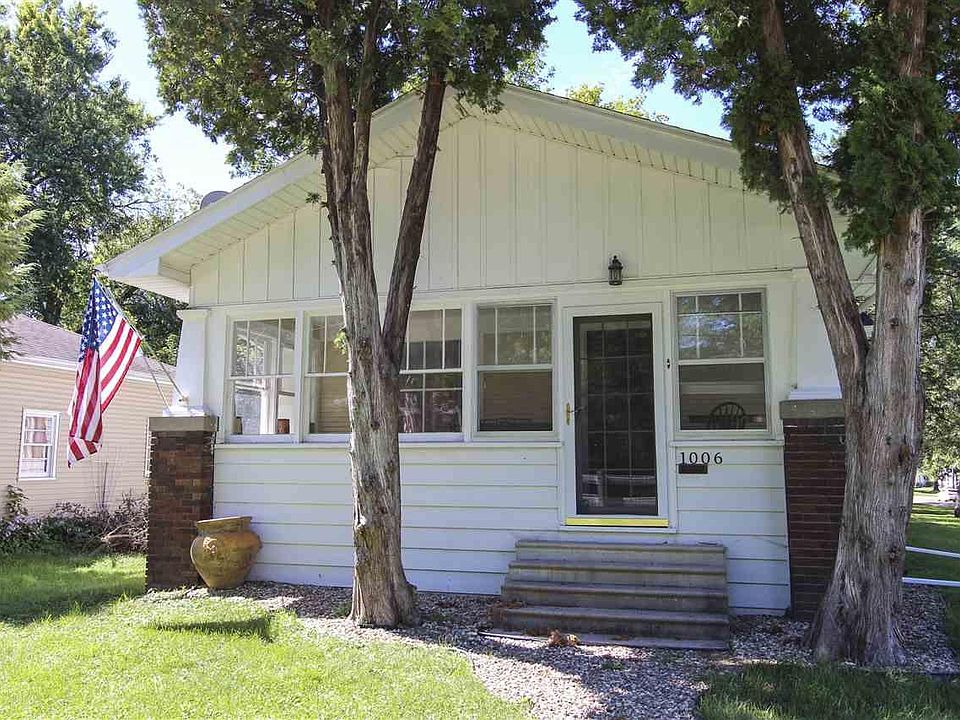 1006 Hammond Ave, Waterloo, IA 50702 Zillow