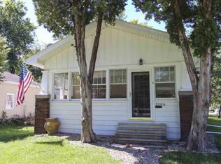 1006 Hammond Ave, Waterloo, IA 50702