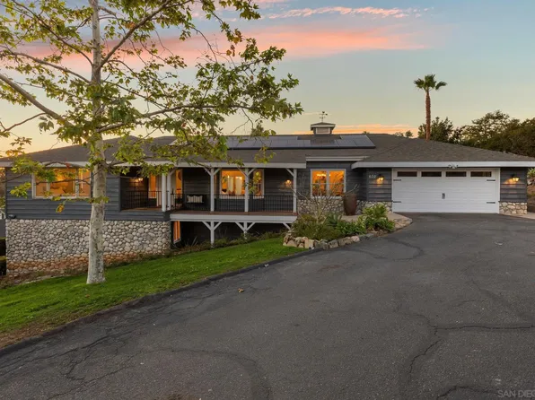670 Matagual Dr, Vista, CA 92081