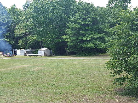 3rd image of 67 Madge Marsh Ln