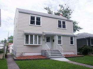 17837 Community St, Lansing, IL 60438