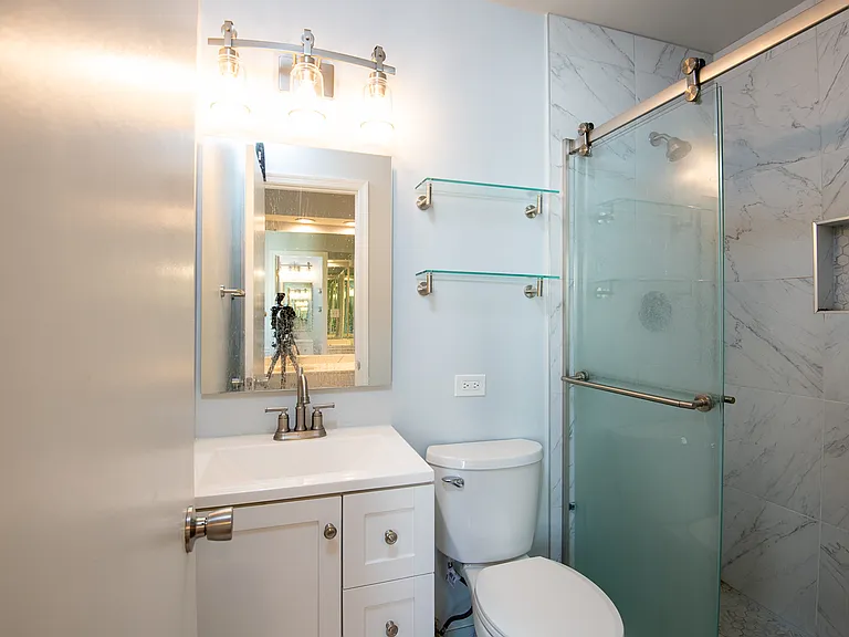 3202 Adams Ct — Photo 17