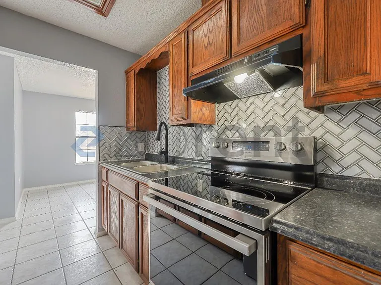5011 Jason Dr — Photo 20