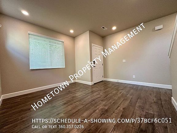 4th image of 1928 186th Street Ct E
