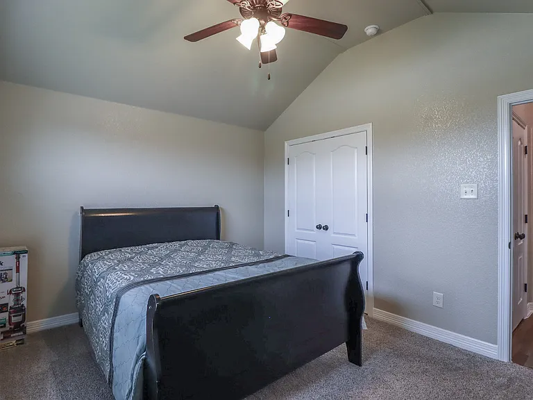 8107 Preston Hollow Dr — Photo 36