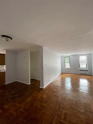 Rented by Candid Listings LLC | media 27