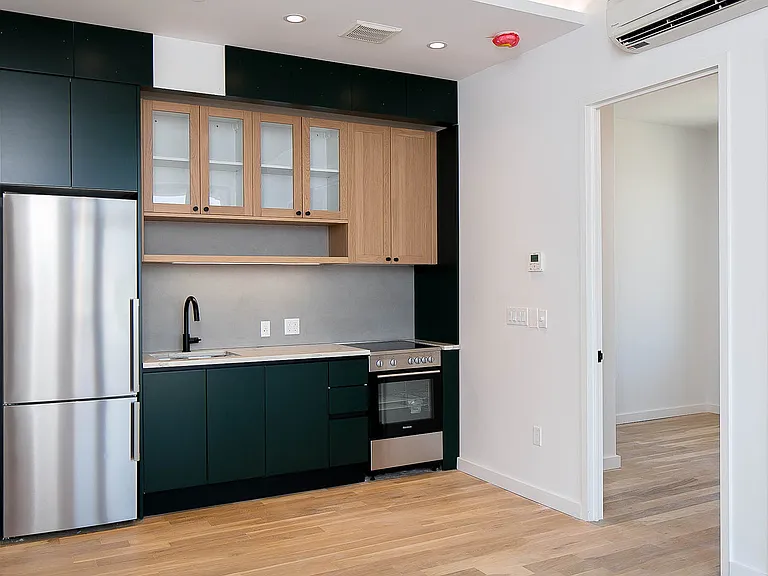 44 Kent St #418 — Photo 3