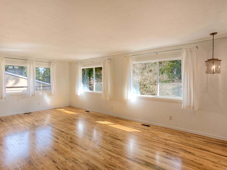 1st image of 7125 137th Ave NE