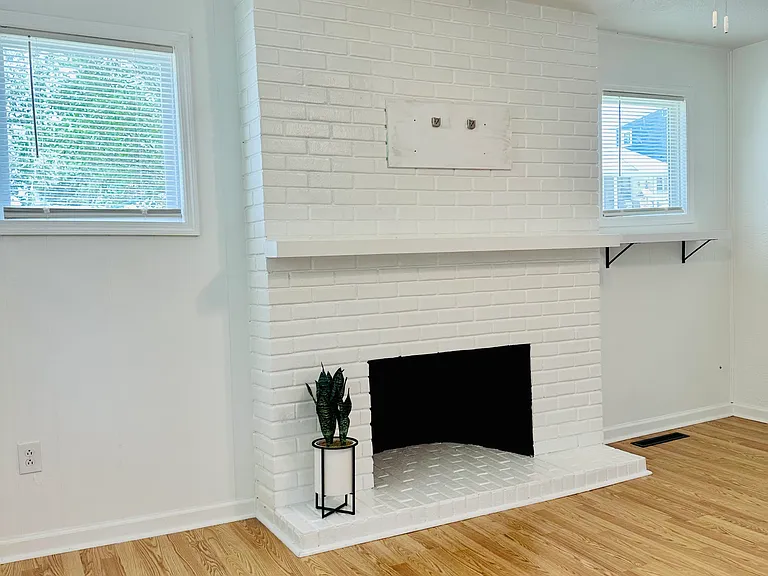 808 Hibner Ave — Photo 8